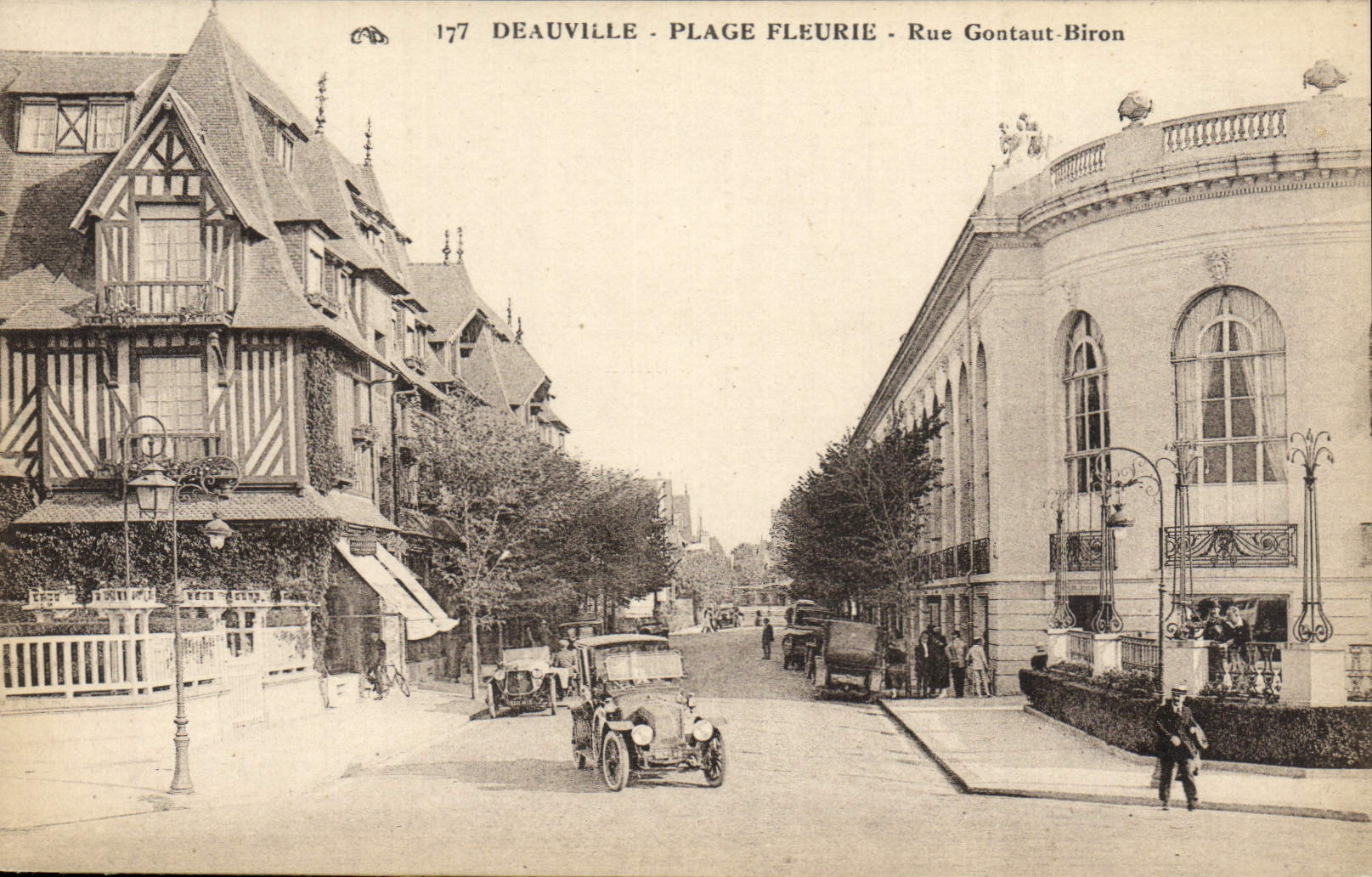 Deauville - Plage Fleurie - Rue Gontaut-Biron — éditeur CPAPHIL, n° 177