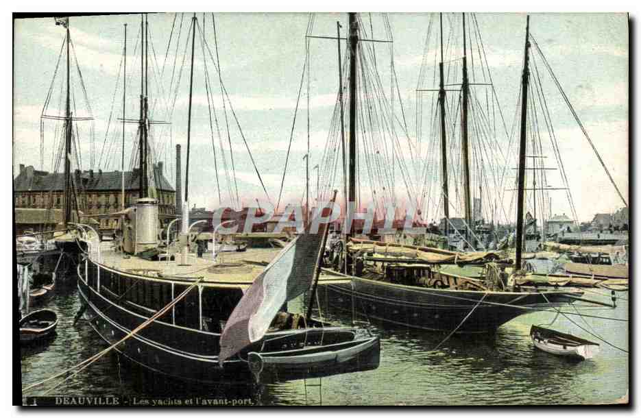 Deauville — Les yachts et l'avant-port — AQUA PHOTO