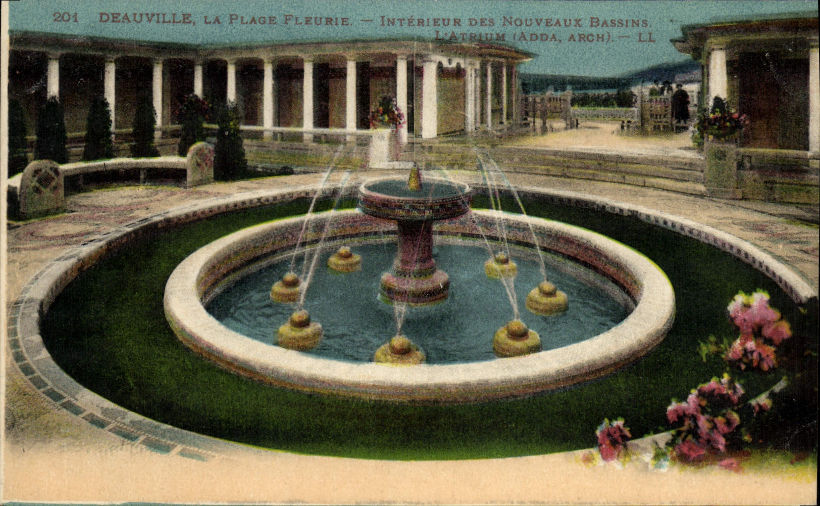 Deauville, La Plage Fleurie — Intérieur des Nouveaux Bassins, L'Atrium (Adda, Archi) — LL