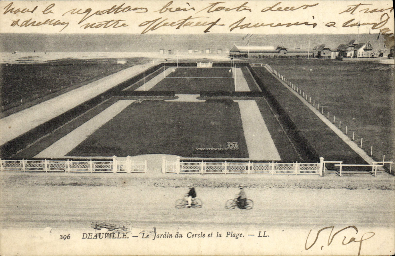 Deauville — Le Jardin du Cercle et la Plage — LL. — 1906