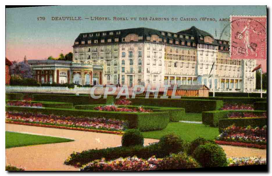 Deauville — L'Hôtel Royal vu des Jardins du Casino — (Wybo, Arch)