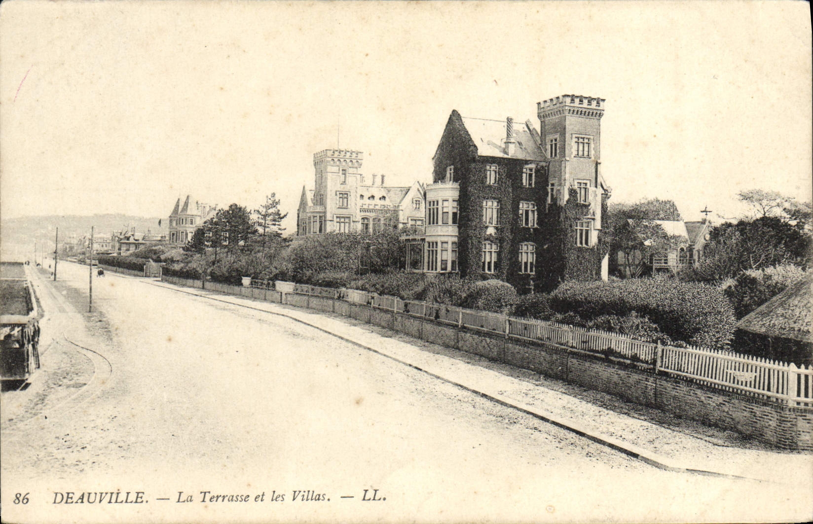 Deauville — La Terrasse et les Villas — LL. — n°86