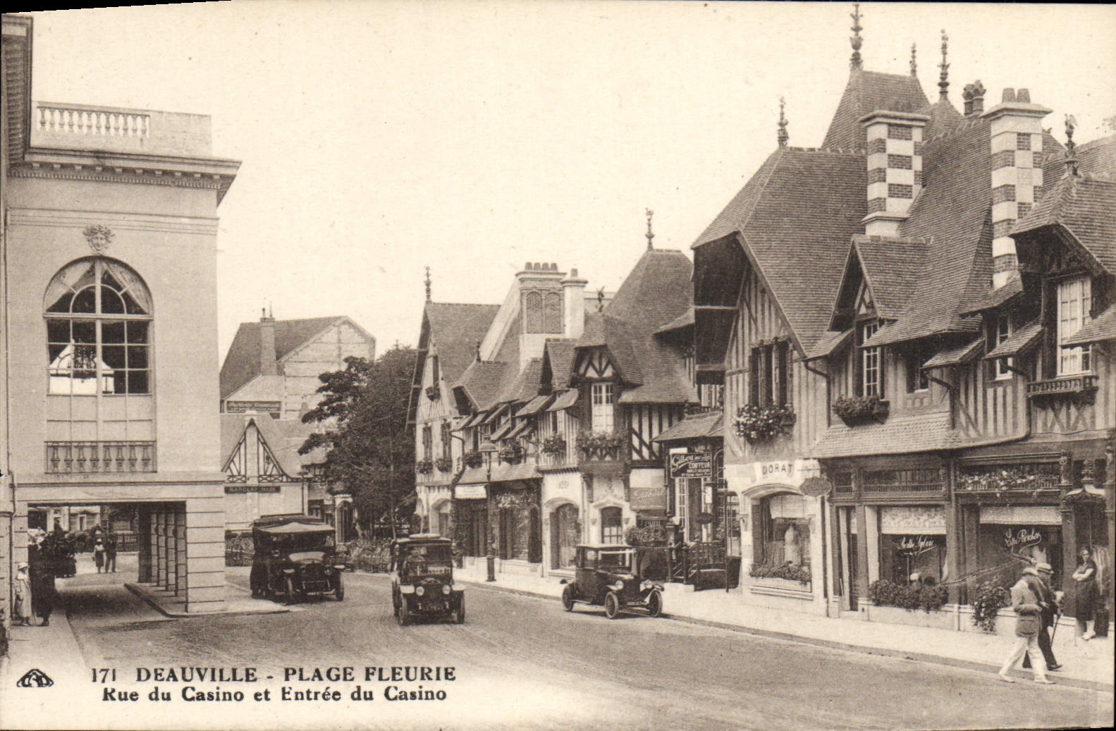 Deauville - Plage Fleurie - Rue du Casino et Entrée du Casino