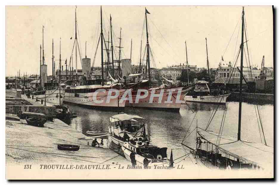 CPA Trouville Deauville La Bassin des Yachts Bateaux