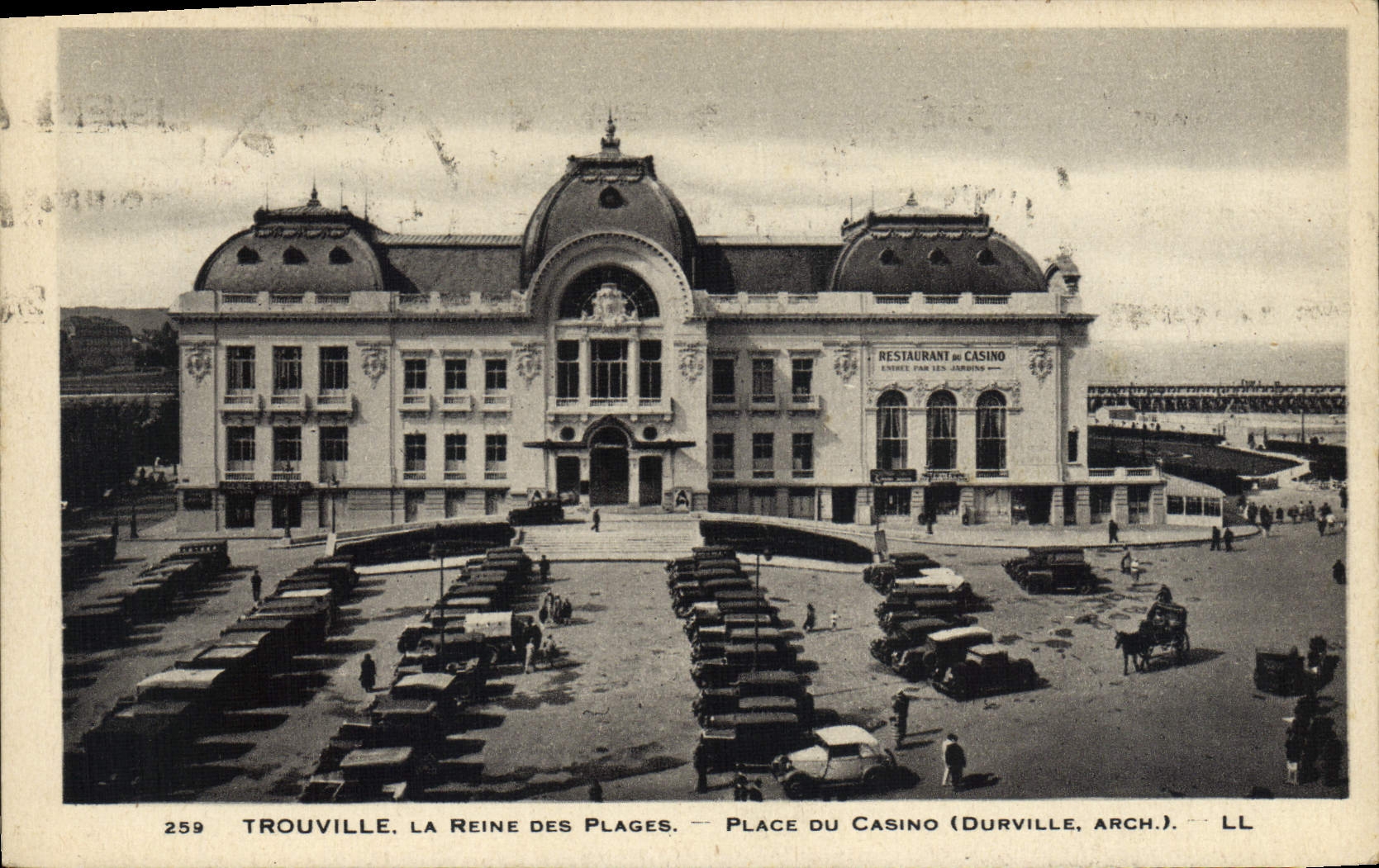 CPA Trouville Reine Des Plages Place du casino