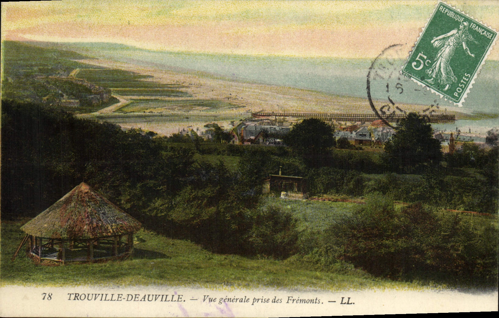 CPA Trouville Deauville Vue Generale Prise des Fremonts