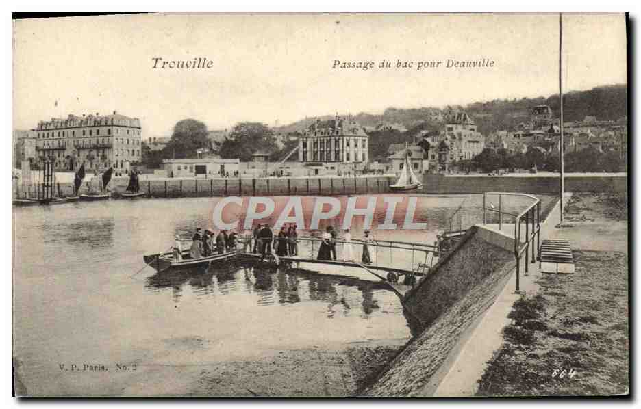 CPA Trouville Passage du Bac Deauville 