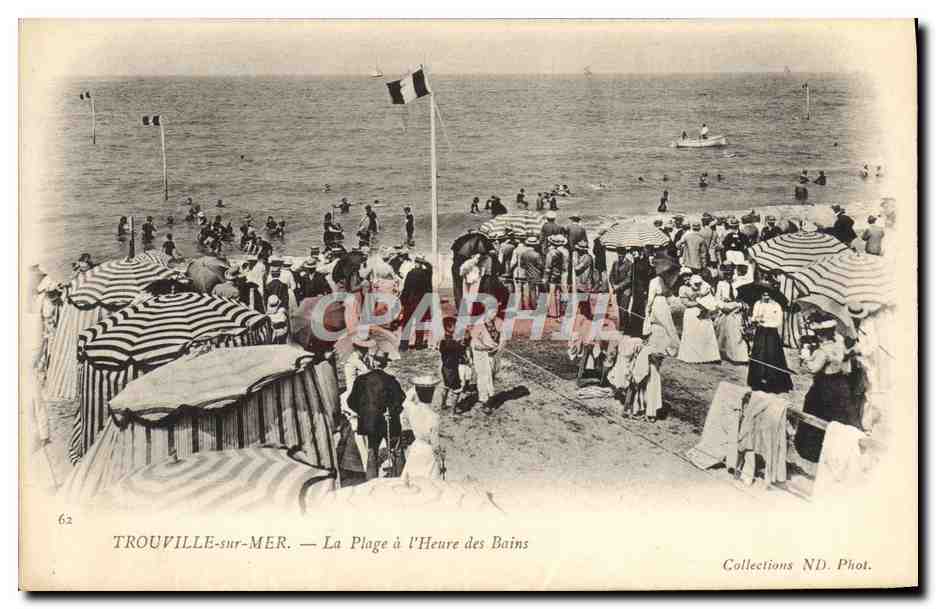 CPA Trouville La Plage L'Heure du Bain