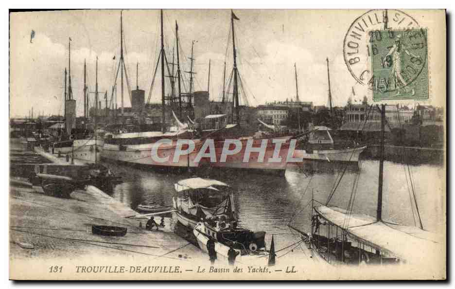 CPA Trouville Deauville Le Bassin des Yachts Bateaux