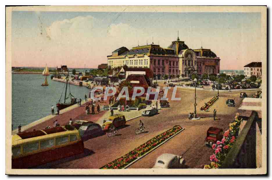 CPA Trouville Le casino et l'entree du port 