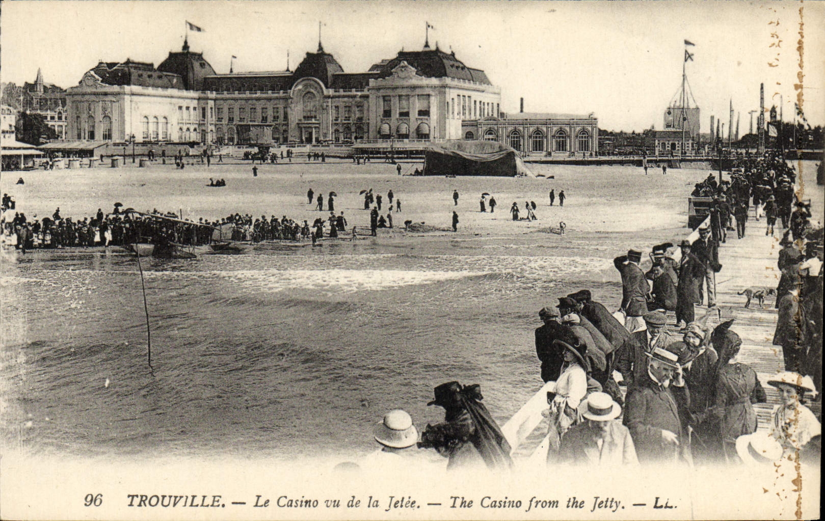 Trouville — Le Casino vu de la Jetée — Lévy Fils et Cie, Paris, n°96