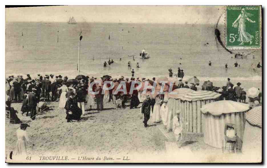 CPA Trouville L'Heure du Bain