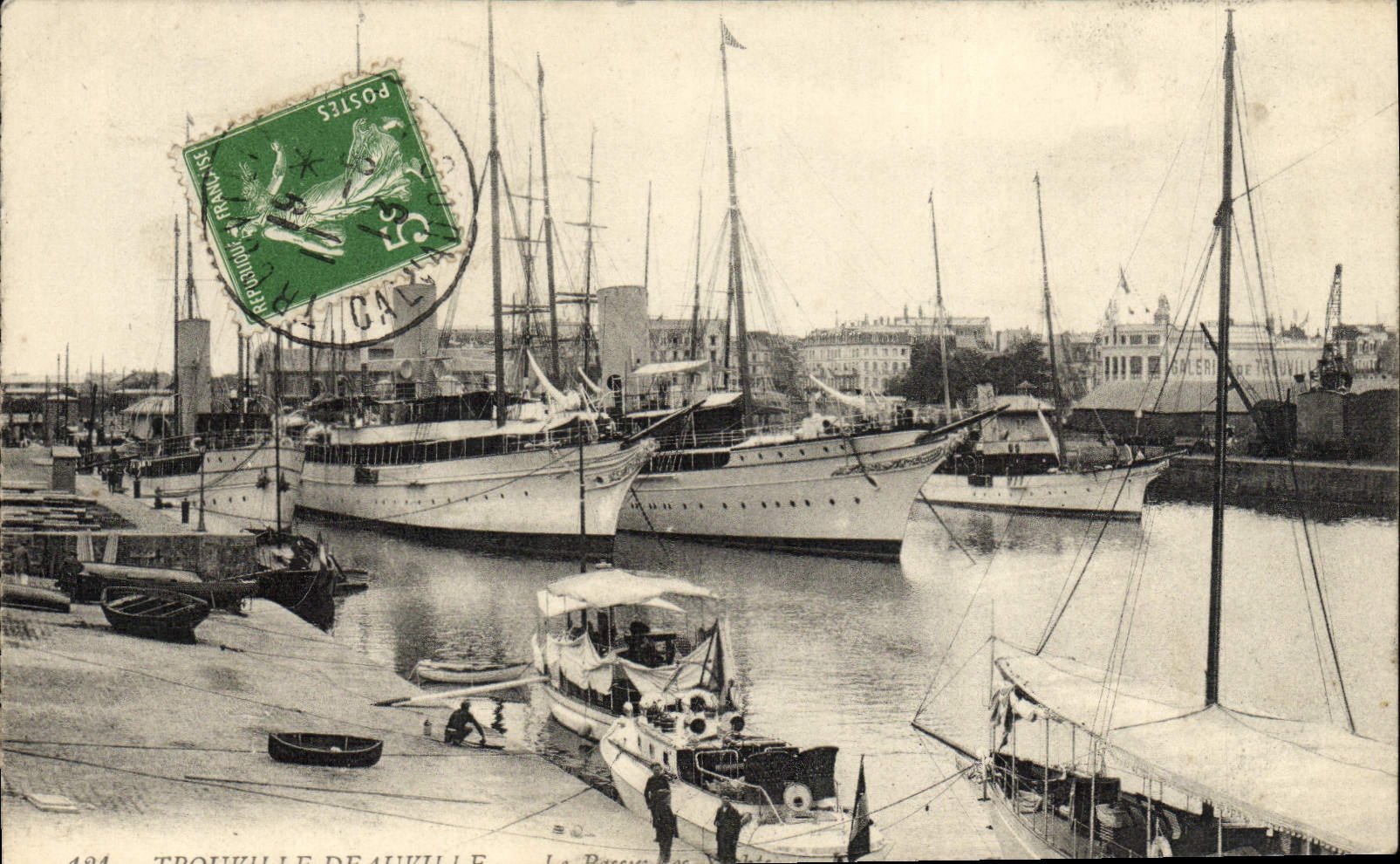 CPA Trouville Deauville Bateaux Yachts