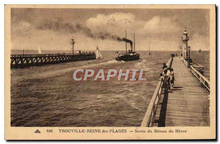 CPA Trouville La Reine Des Plages sortie du Bateau du Havre