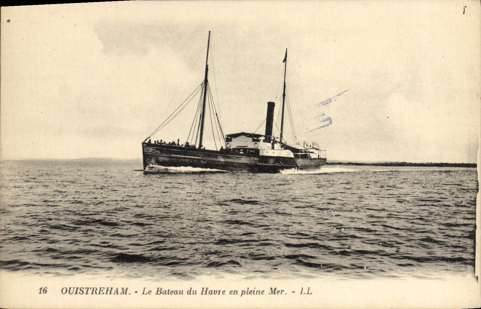 Ouistreham - Le Bateau du Havre en pleine Mer - I.L.