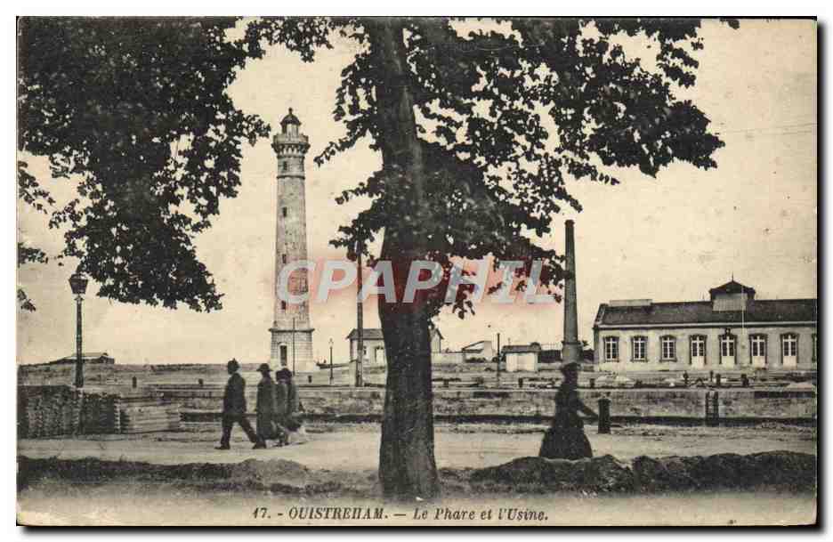 CPA Oustreham Le phare et l'usine