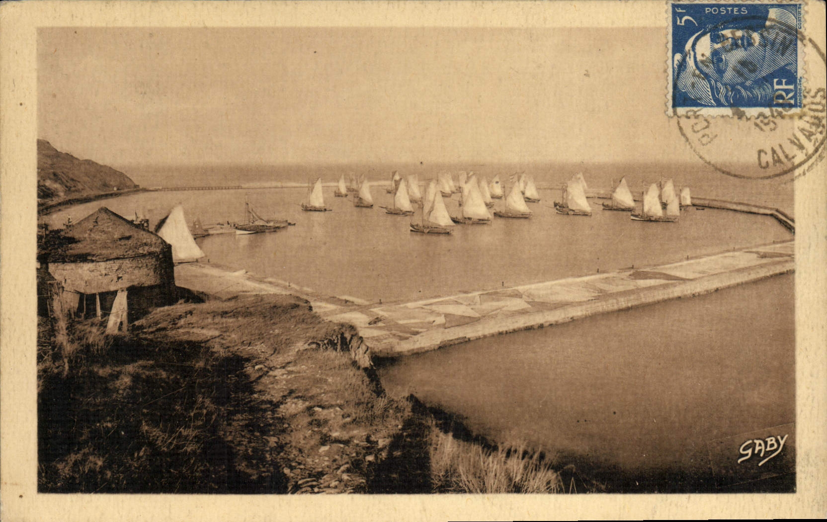 Port-en-Bessin — La Tour Vauban et les Jetées — Éditions Gaby