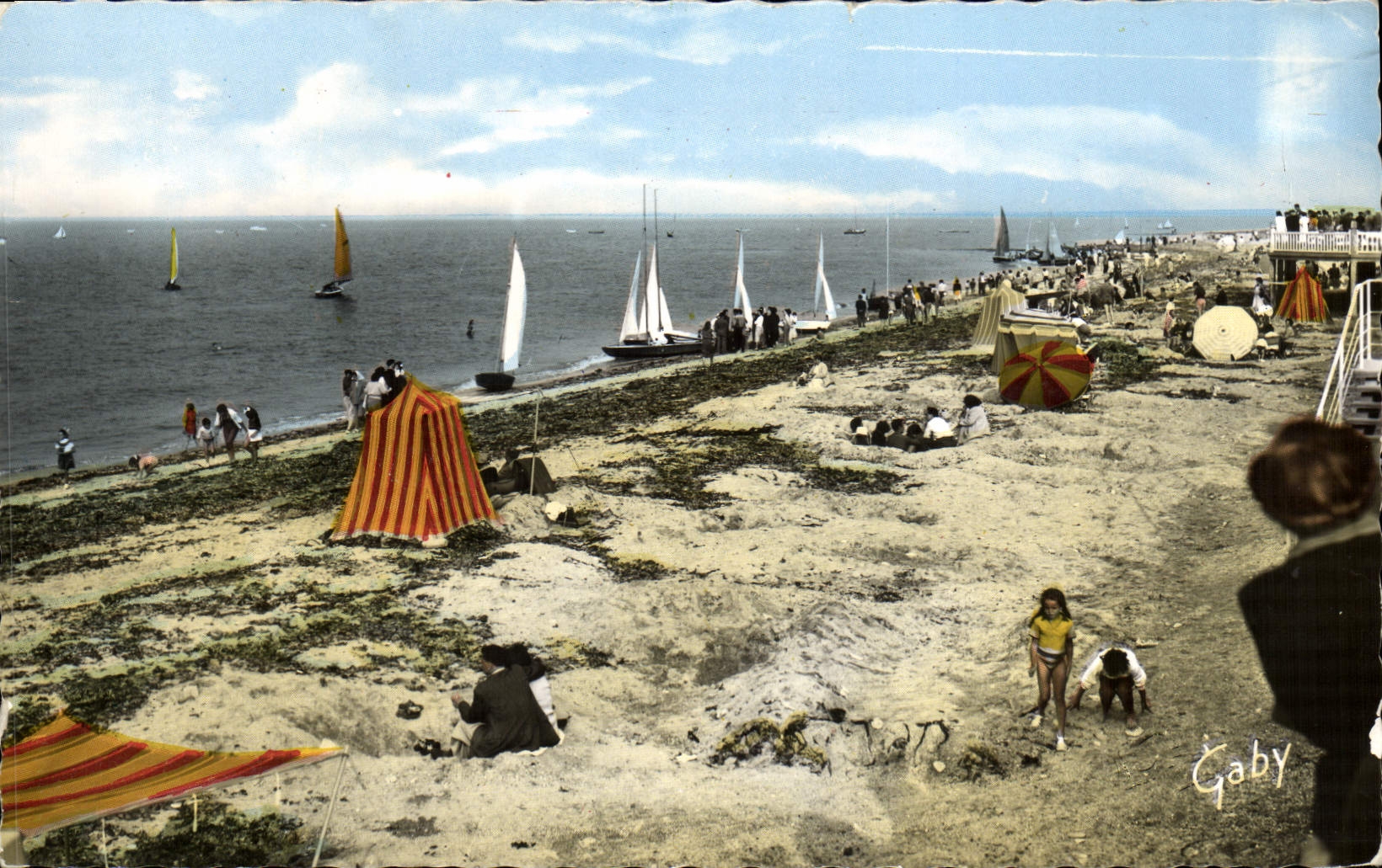 Saint-Aubin-sur-Mer — La Plage un jour de Régates — Éditions Gaby