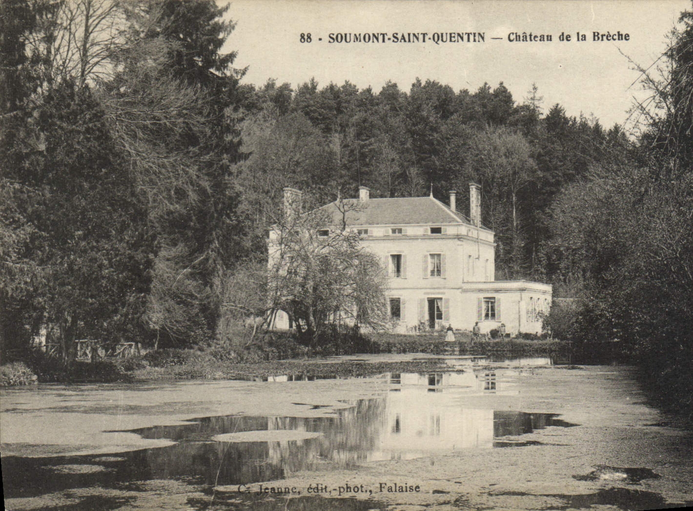 CPA Sousmont Saint Quentin Chateau de la Breche