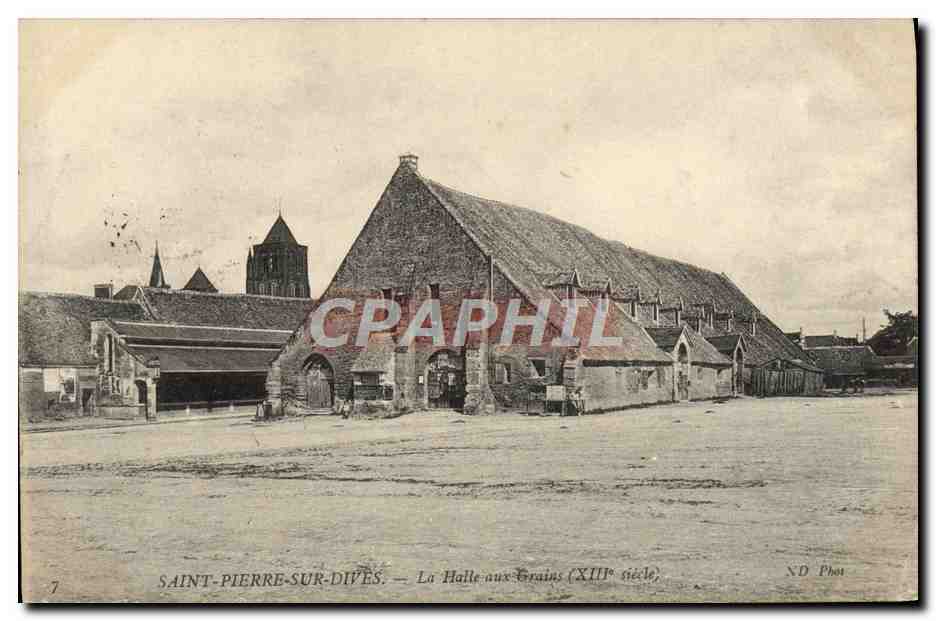 Saint-Pierre-sur-Dives — La Halle aux Grains (XIIe siècle) — ND Phot