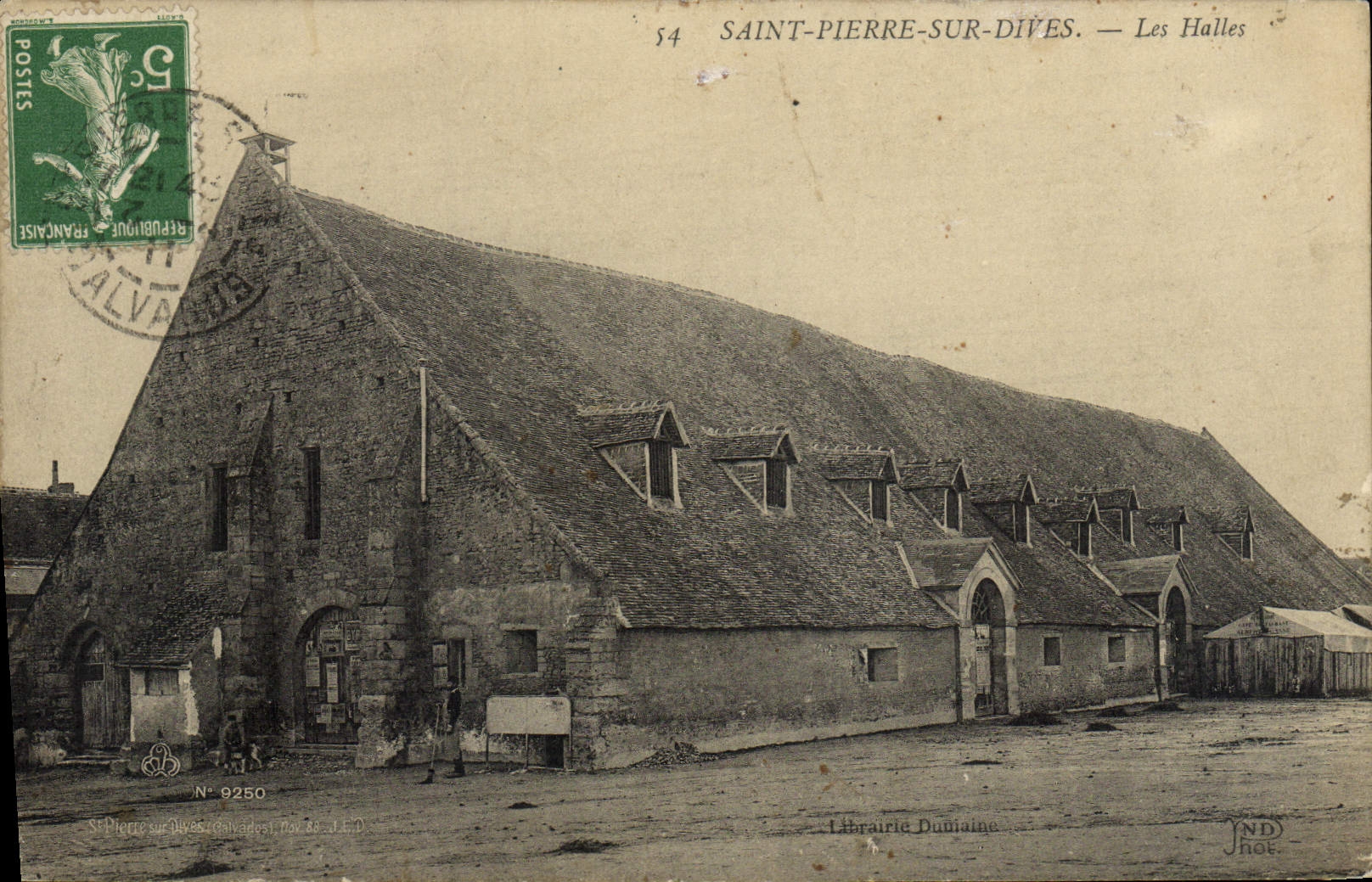 Saint-Pierre-sur-Dives — Les Halles — Librairie Duflaing