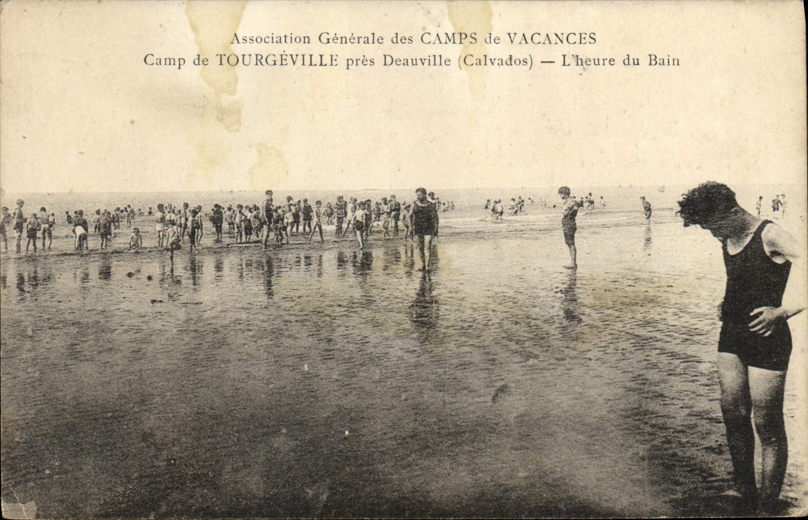 Camp de TOURGÉVILLE près Deauville (Calvados) — L'heure du Bain — Association Générale des CAMPS de VACANCES
