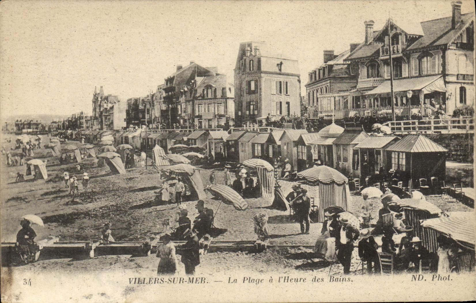 Villers-sur-Mer — Ansicht der Strandpromenade zur Badezeit — ND. Phot.