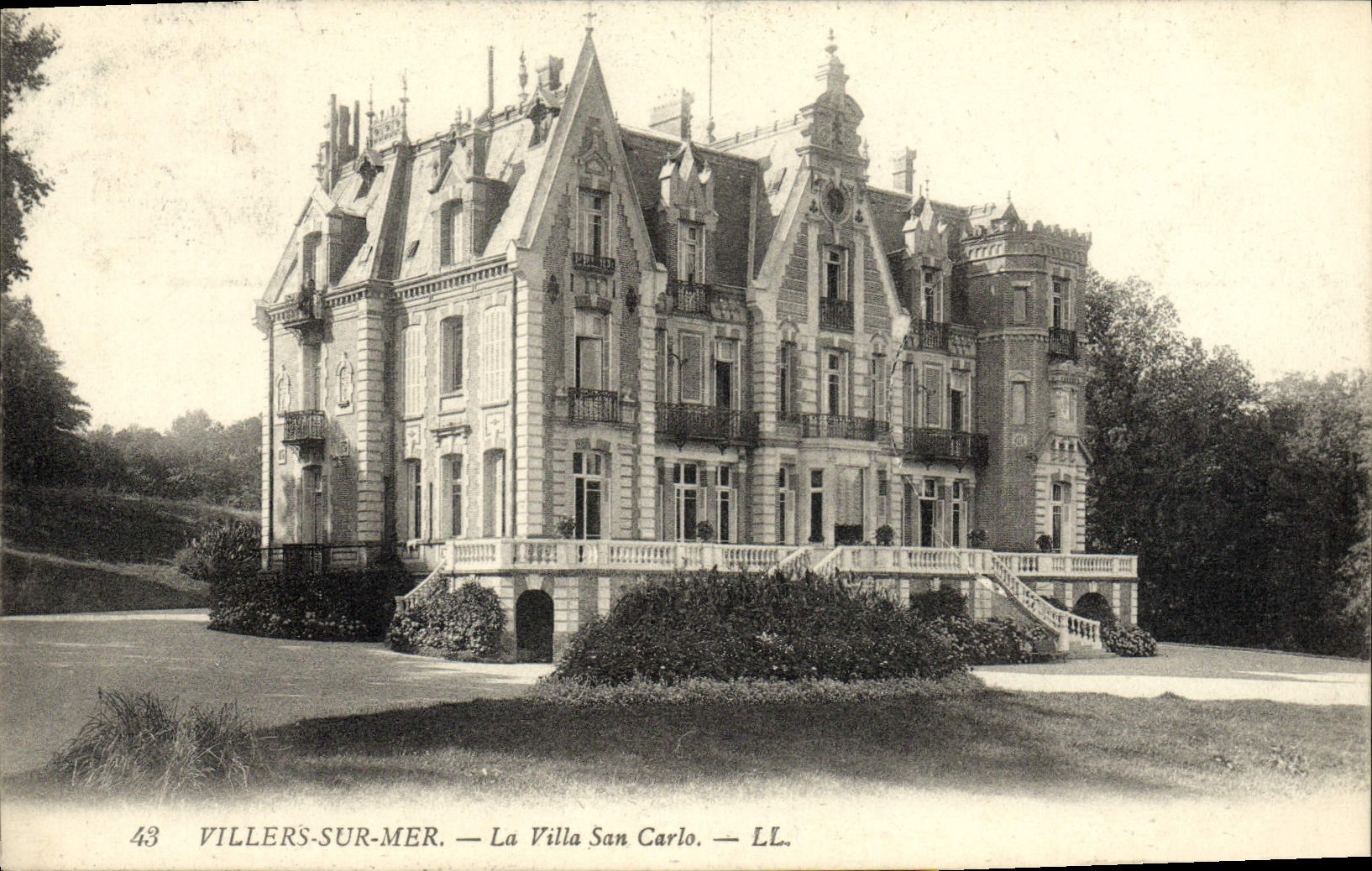 Villers-sur-Mer — La Villa San Carlo — LL. n°43