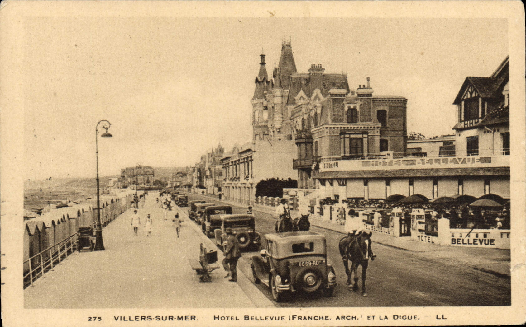 Villers-sur-Mer — Hotel Bellevue, l'arche et la digue — LL, n°275