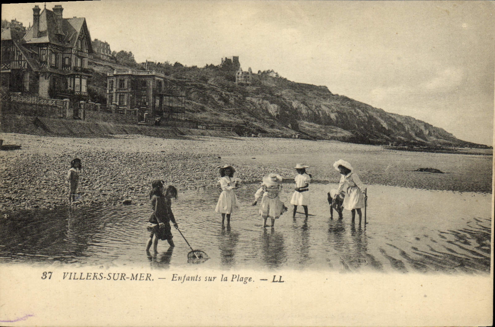 Villers-sur-Mer — Enfants sur la Plage — LL