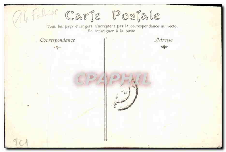 CPA Falaise L'Hotel de Ville et la Staue de Guillaime le Conquerant — Reverso