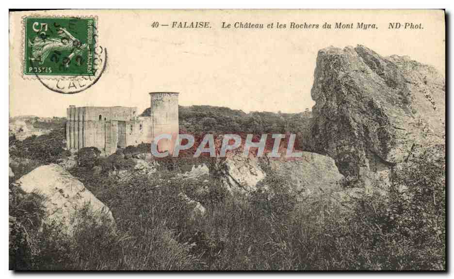 CPA Falaise Chateau et les Rochers du Mont Myra