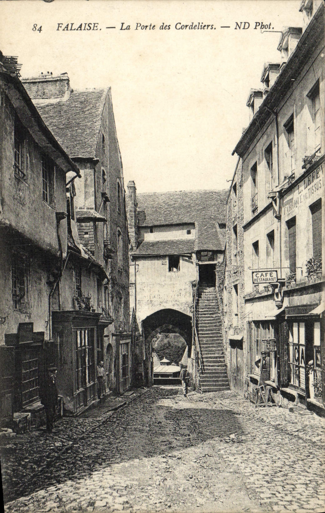 Falaise — La Porte des Cordeliers — ND Pbot.