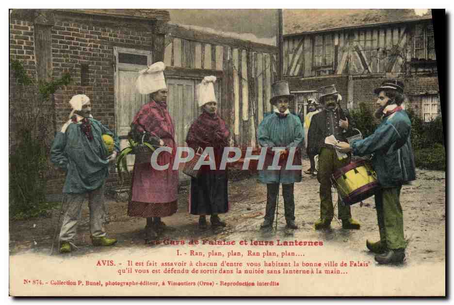 CPA Falaise La lanterne du gars de Falaise Folklore Costume