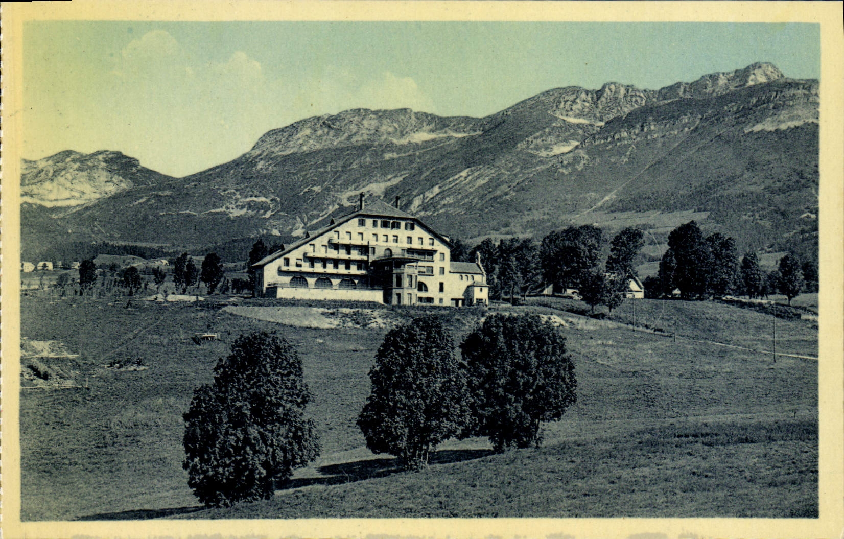 Villard-de-Lans — Le Clocher, le Col de l'Arc et le Cornafion — R. Colbert