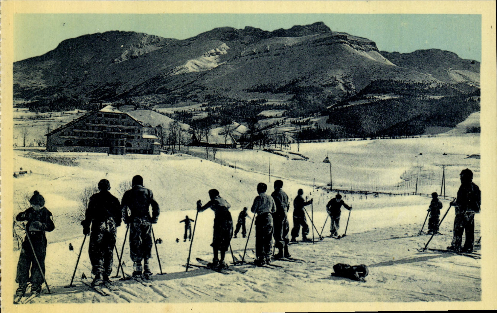 CPA Villard De Lans Le Clocher et les jeux d'hiver Ski