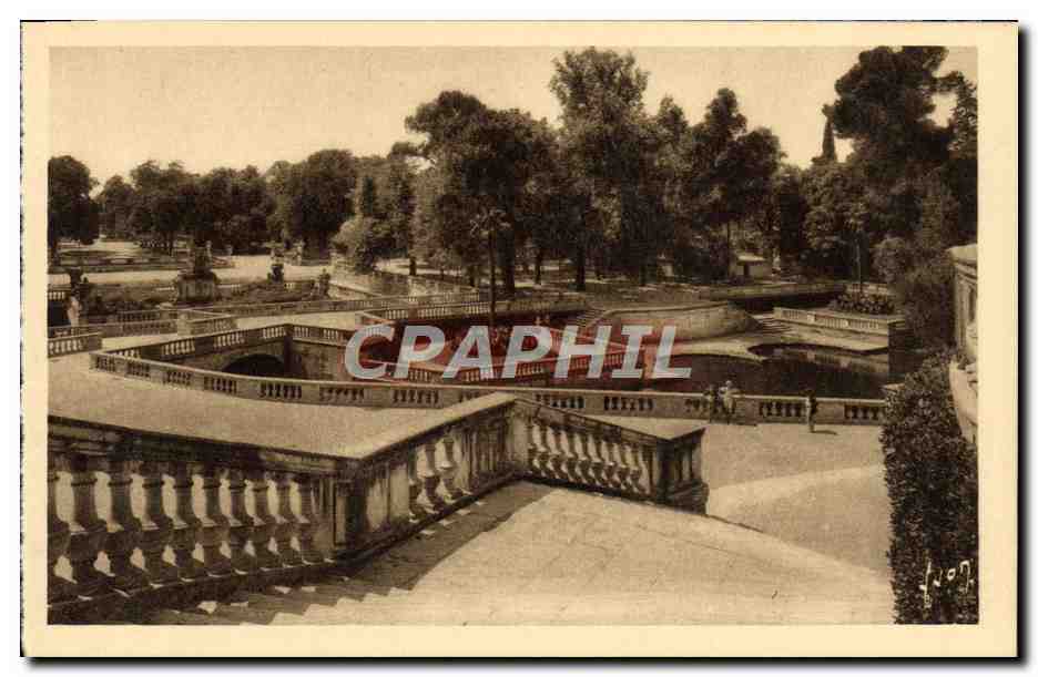 Nîmes (Gard) — Jardin de la Fontaine - Les Bains Romains — Les Éditions d'Art Yvon, Paris