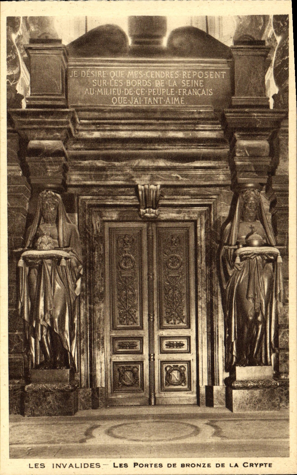 CPA Paris Les Invalides Les Portes De Bronze De La Crypte