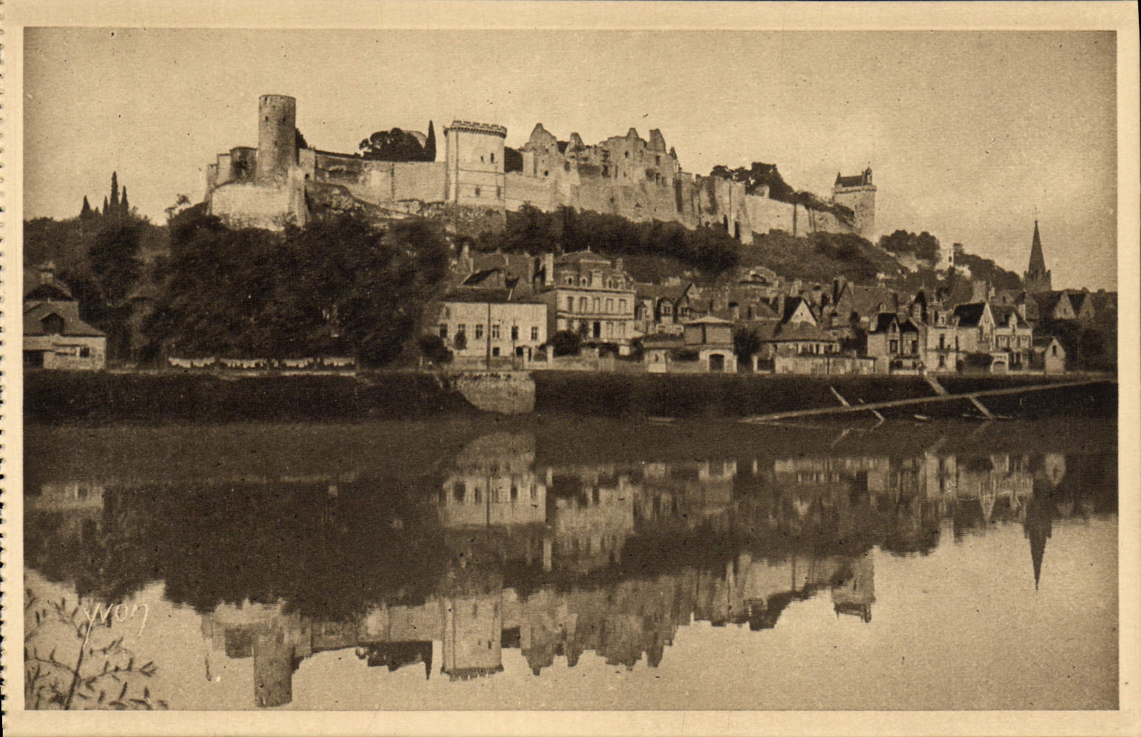 CPA Chateaux De La Loire chateau de Chinon