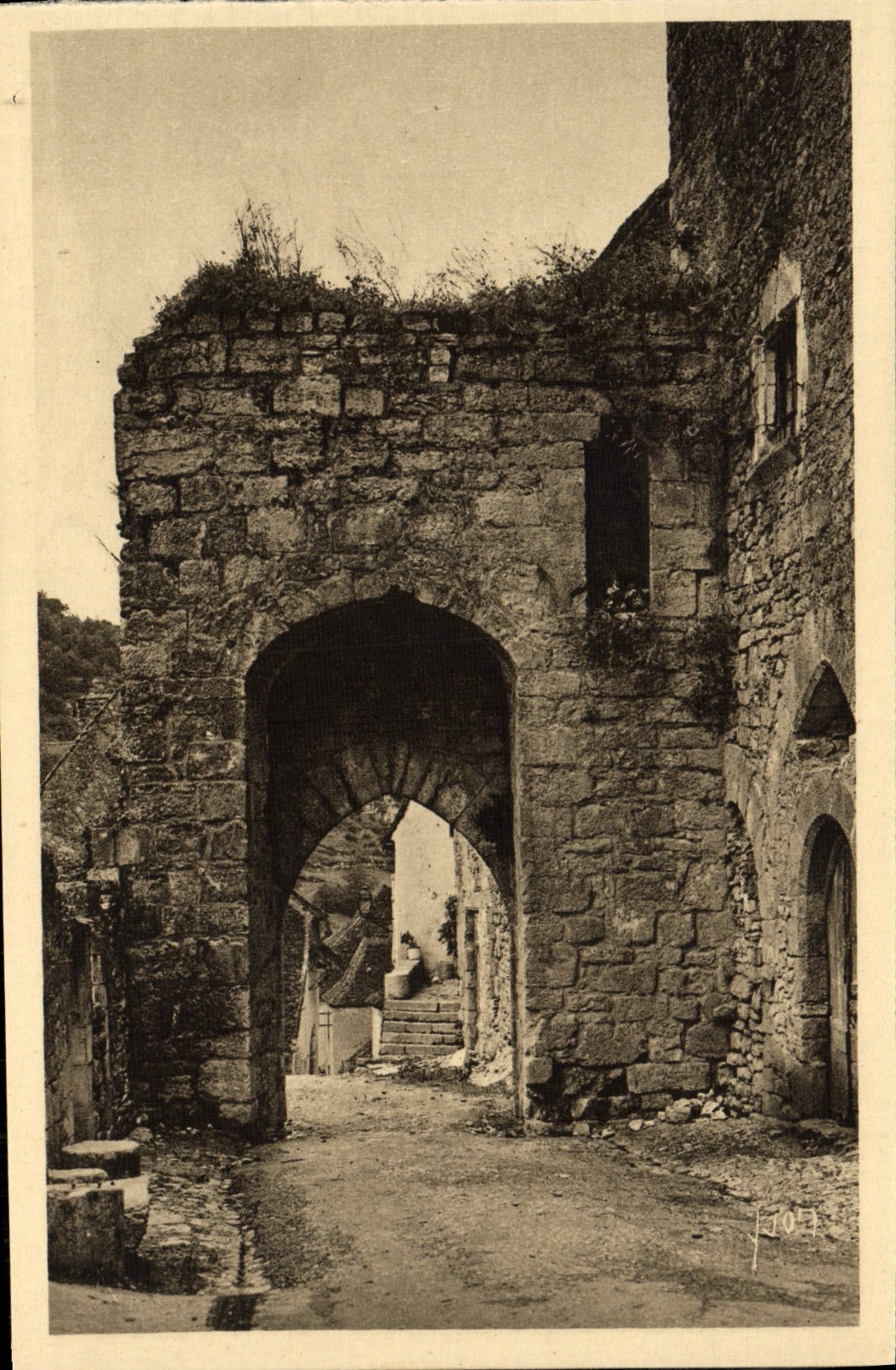 Rocamadour (Lot) — La Porte Hugon — Les Éditions d'Art Yvon, Paris