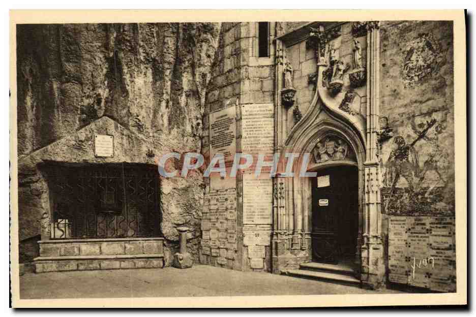 Rocamadour (Lot) — Le Tombeau de Saint Amadour et l'Entrée de la Chapelle Miraculeuse — Éditions d'Art YVON, Paris
