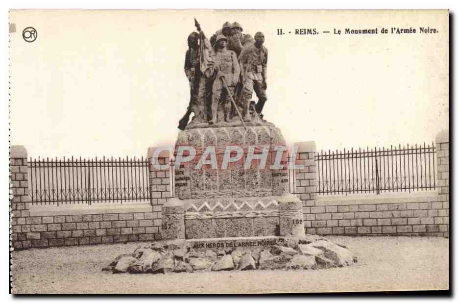CPA Reims Le Monument de l'Armee Noire Militaria