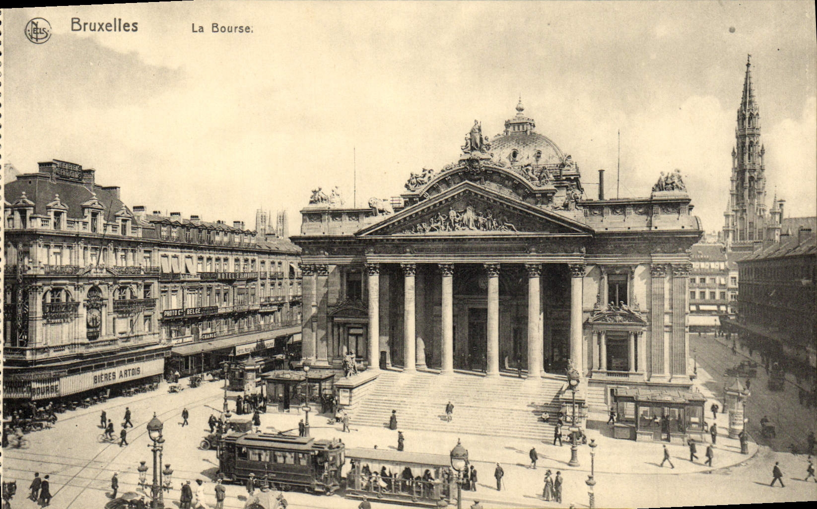 CPA Bruxelles La Bourse Tramway Bieres Artois