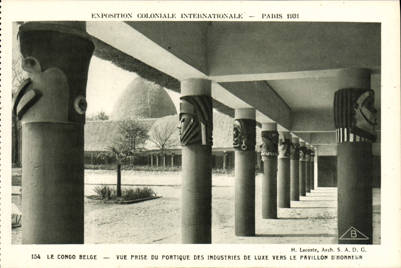 CPA Exposition Coloniale Internationale Paris 1931 Le Congo Belge Vue prise du portique des industries de luxe 