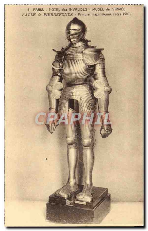 CPA Paris Hotel des Invalides Musee de l'Armee Salle de Pierrefonds Armure maximilienne