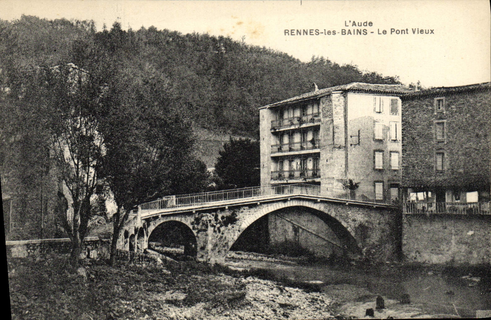 CPA Rennes les Bains Le Pont Vieux 