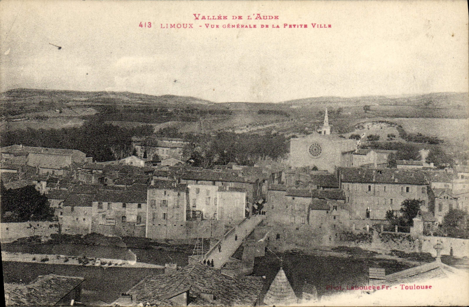 CPA Limoux Vue generale de la petite ville