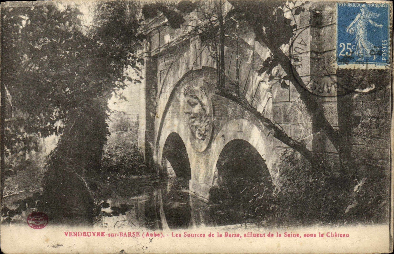 Vendeuvre-sur-Barse (Aube) — Les Sources de la Barse, affluent de la Seine, sous le Château — éditeur inconnu