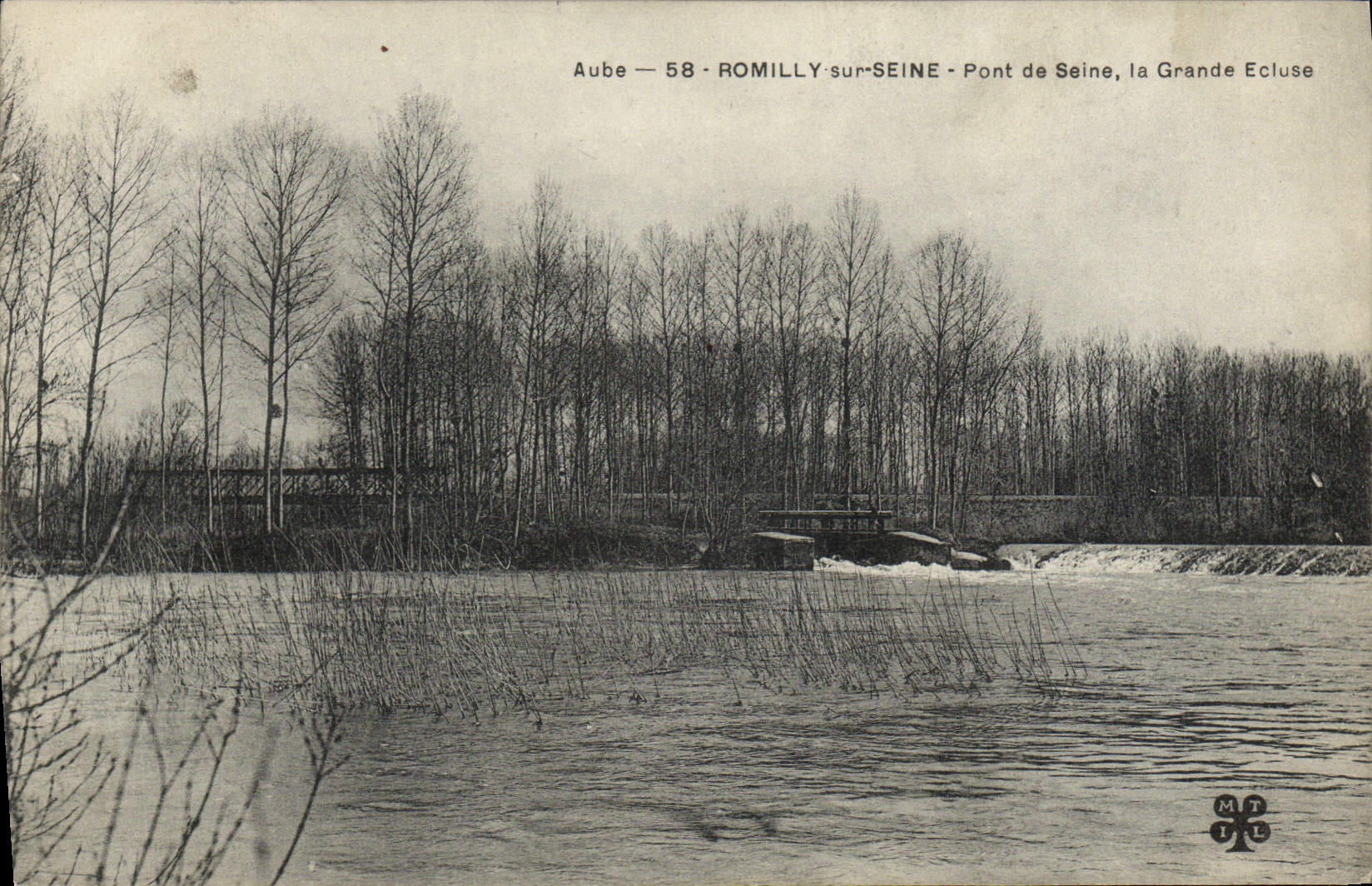 CPA Romilly sur Seine Pont de Seine la Grande Ecluse 