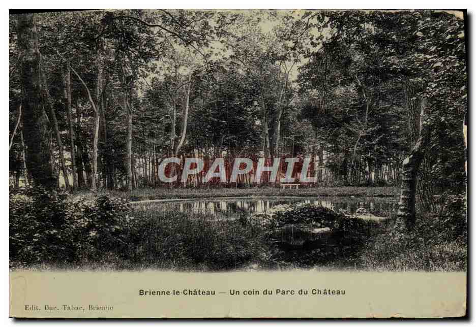 Brienne-le-Château — Un coin du Parc du Château — Edit. Due, Tabac, Brienne